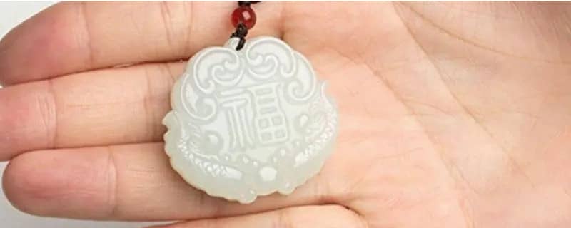 假和田玉是什么材料做的