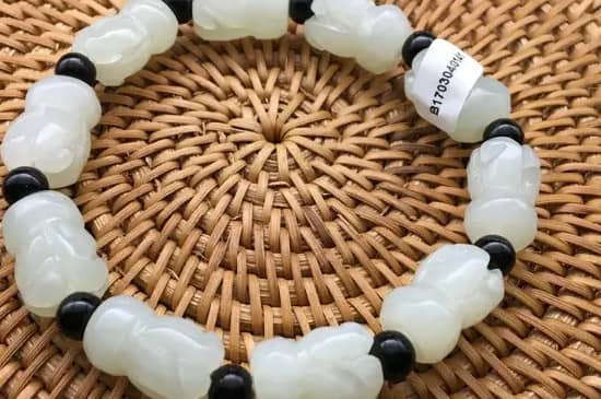玉石手链佩戴的忌讳几颗珠子