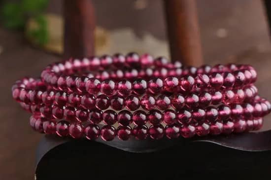 红珠子手串是什么