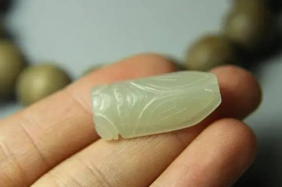 玉蝉吊坠的寓意