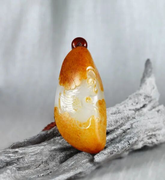 莫上头，娇艳的和田子玉皮色，可不只有枣红皮而已……