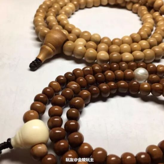 农村随处可见的草珠子，做成手串盘了5年，依然爱不释手！